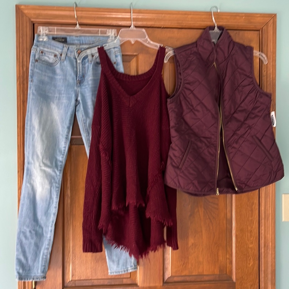 24 J Crew jeans XS Old Navy vest & S Shein cold shoulder top